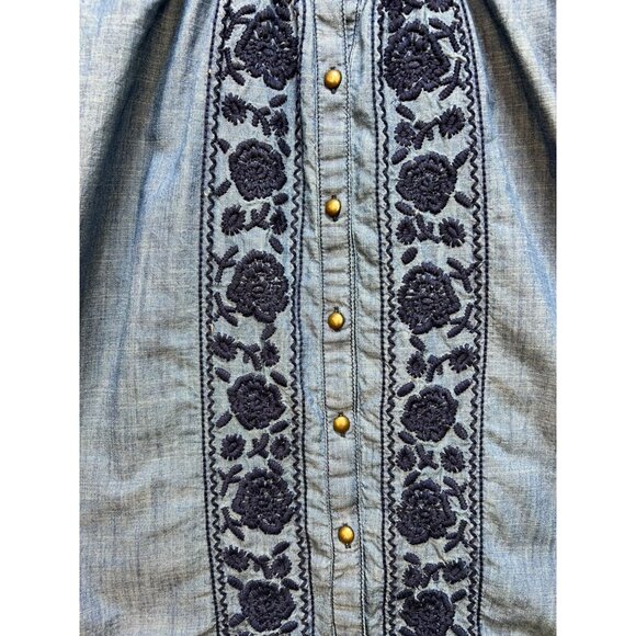 Charter Club Women's Chambray Button Up Shirt Embroidery Size 10P Blue Smocked - Picture 6 of 11